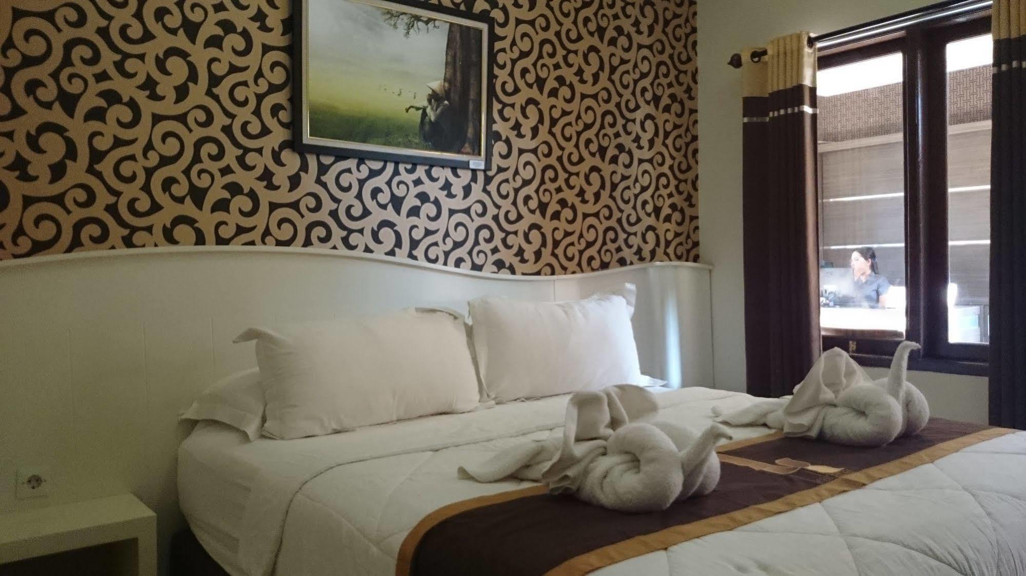 Kabana Hotel Матарам Екстер'єр фото
